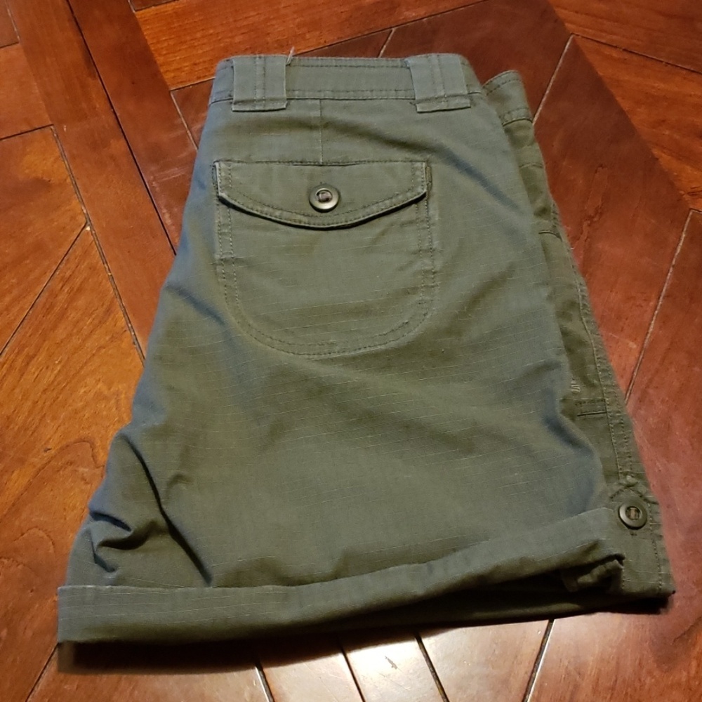 Shorts - Picture 4 of 4